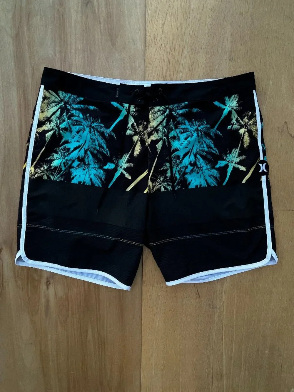 HURLEY PHANTOM TROPICAL PALM TREES BOARD SHORTS Men’s sz 38 Black